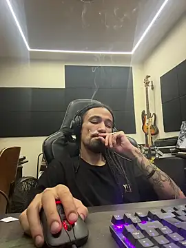 hotcamboy420 online show from 03/26/26, 04:51