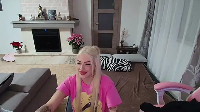 aradia demon online show from 11/24/25, 05:56