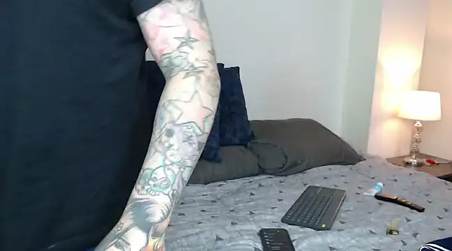 Snapshot of Adam_tatto chatting on 02/22/25, 05:24 Adam tatto online show from 02/22/25, 05:24