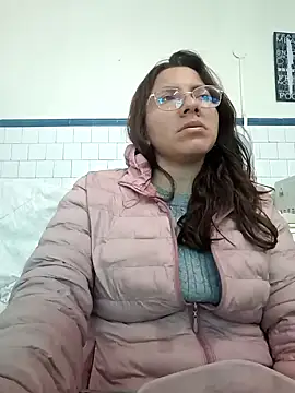 karlamorris  online show from 02/06/25, 01:21