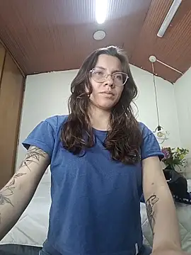 karlamorris  online show from 12/19/25, 04:03