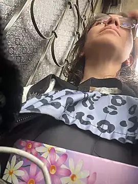 karlamorris  online show from 03/30/26, 01:12