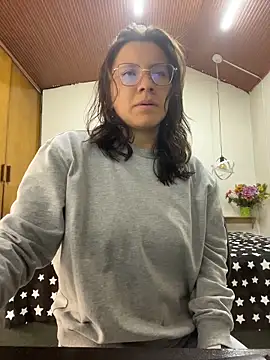 karlamorris  online show from 04/10/26, 01:05