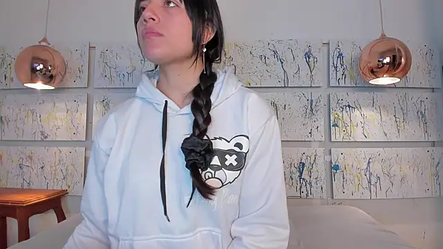 Snapshot of Sophy_SmileSweet chatting on 01/13/25, 11:52 Sophy SmileSweet online show from 01/13/25, 11:52