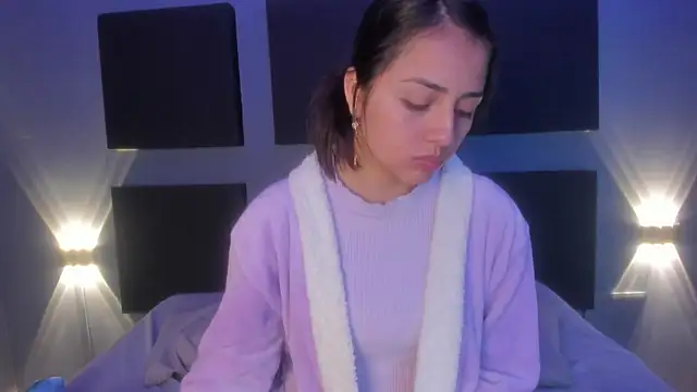 Snapshot of Sophy_SmileSweet chatting on 01/23/25, 11:48 Sophy SmileSweet online show from 01/23/25, 11:48