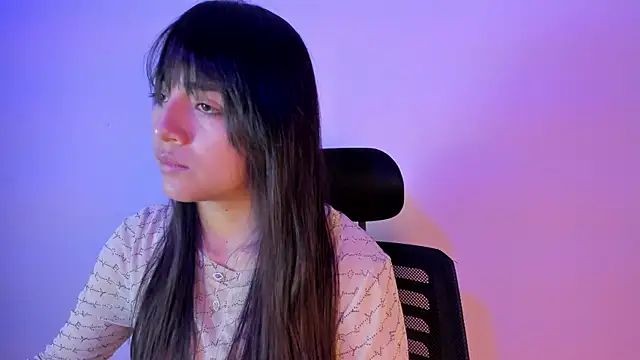 Snapshot of Sophy_SmileSweet chatting on 01/29/25, 11:41 Sophy SmileSweet online show from 01/29/25, 11:41