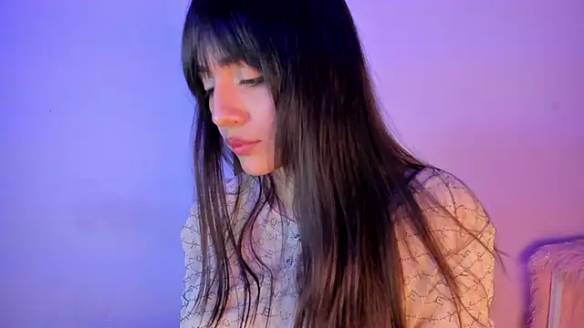 Snapshot of Sophy_SmileSweet chatting on 01/29/25, 05:45 Sophy SmileSweet online show from 01/29/25, 05:45