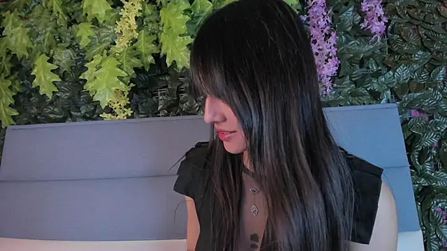 Snapshot of Sophy_SmileSweet chatting on 02/21/25, 05:53 Sophy SmileSweet online show from 02/21/25, 05:53