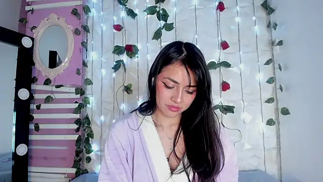 Snapshot of Sophy_SmileSweet chatting on 03/07/25, 03:39 Sophy SmileSweet online show from 03/07/25, 03:39