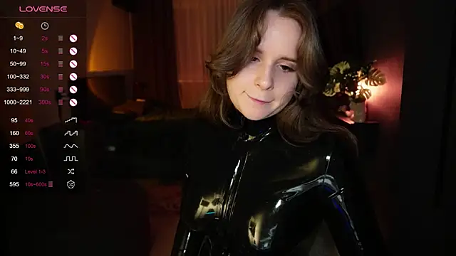 Jantrlatex online show from 05/17/26, 08:38