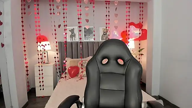 renee shelby  online show from 02/13/25, 12:13