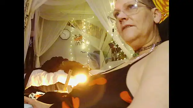 juscjen online show from 02/15/26, 11:52