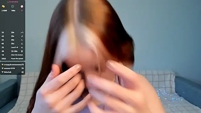 Snapshot of crystal_lilith chatting on 12/05/24, 10:44 crystal lilith online show from 12/05/24, 10:44