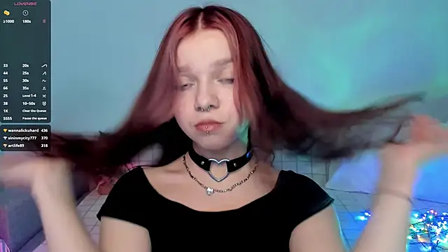 Snapshot of crystal_lilith chatting on 12/30/24, 05:26 crystal lilith online show from 12/30/24, 05:26