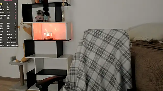 Snapshot of crystal_lilith chatting on 03/22/25, 10:39 crystal lilith online show from 03/22/25, 10:39