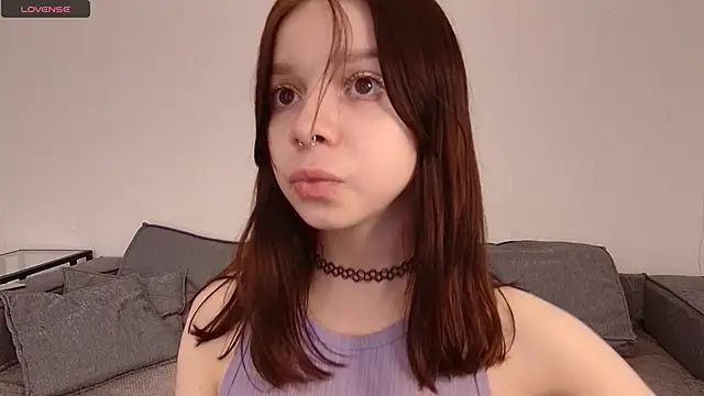 Snapshot of crystal_lilith chatting on 10/03/25, 07:00 crystal lilith online show from 10/03/25, 07:00