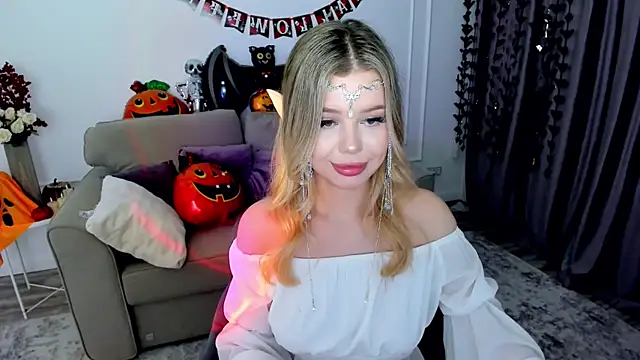 FollowLovee online show from 10/31/25, 05:47