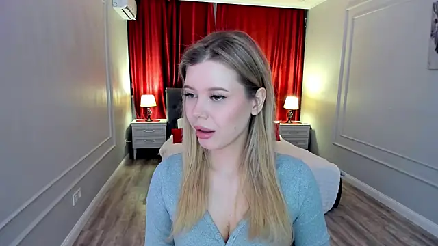 FollowLovee online show from 04/27/26, 08:51