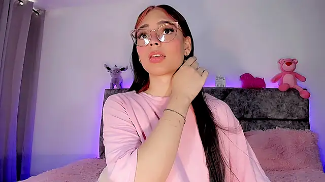 Snapshot of Valentina_Alba chatting on 01/10/25, 09:10 Valentina Alba online show from 01/10/25, 09:10