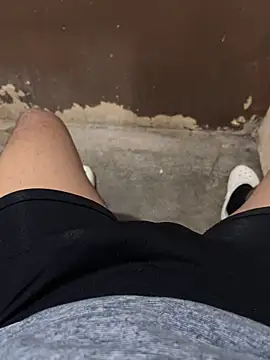 Snapshot of Luis455gomez chatting on 03/09/25, 05:00 Luis455gomez online show from 03/09/25, 05:00