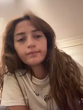 yaprakmericc online show from 10/19/25, 09:04