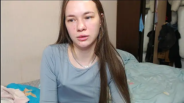 leila bambi  online show from 02/17/25, 03:58