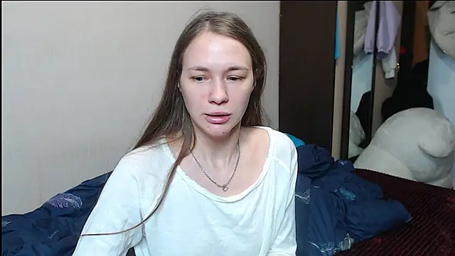 leila bambi  online show from 02/22/25, 08:50