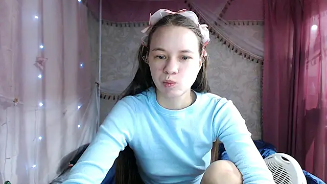 leila bambi  online show from 02/05/26, 12:15