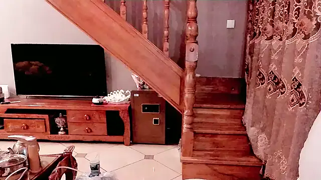 NIAN-er online show from 01/19/25, 01:55