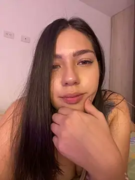 Latina vanessa online show from 12/07/24, 03:25