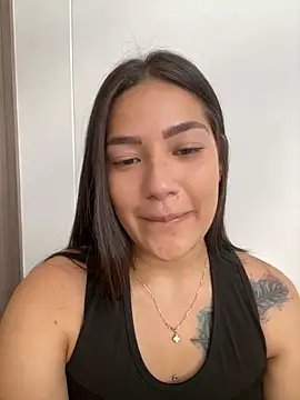 Latina vanessa online show from 12/26/24, 06:33