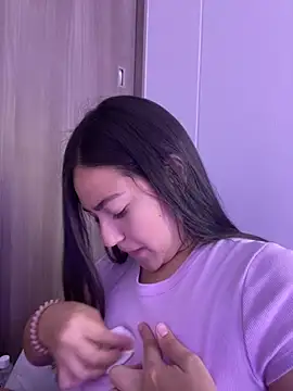 Latina vanessa online show from 01/18/25, 12:13