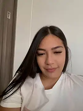 Latina vanessa online show from 01/22/25, 10:15