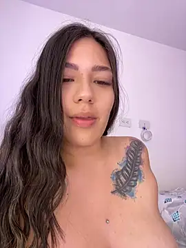 Latina vanessa online show from 03/07/25, 10:54