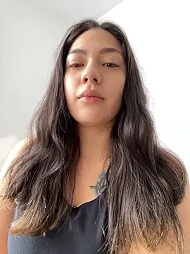 Latina vanessa online show from 03/22/25, 06:25