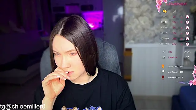 Snapshot of ChloeMillerMeow chatting on 02/04/25, 02:39 ChloeMillerMeow online show from 02/04/25, 02:39