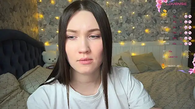 Snapshot of ChloeMillerMeow chatting on 02/28/25, 08:28 ChloeMillerMeow online show from 02/28/25, 08:28