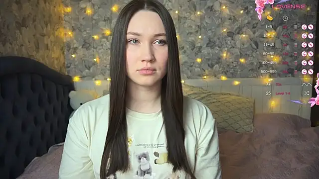 Snapshot of ChloeMillerMeow chatting on 03/01/25, 04:33 ChloeMillerMeow online show from 03/01/25, 04:33