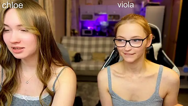 Snapshot of ChloeMillerMeow chatting on 10/03/25, 10:40 ChloeMillerMeow online show from 10/03/25, 10:40