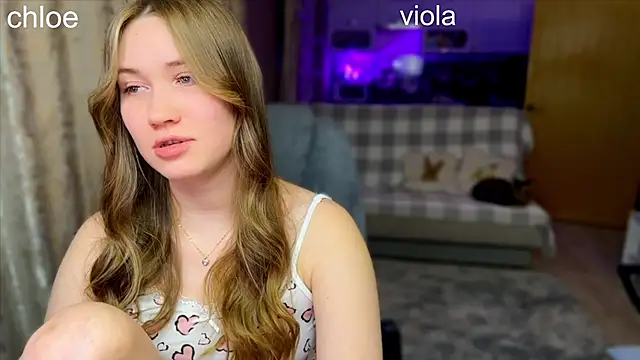 Snapshot of ChloeMillerMeow chatting on 10/12/25, 06:29 ChloeMillerMeow online show from 10/12/25, 06:29