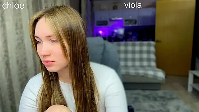 Snapshot of ChloeMillerMeow chatting on 10/17/25, 07:05 ChloeMillerMeow online show from 10/17/25, 07:05