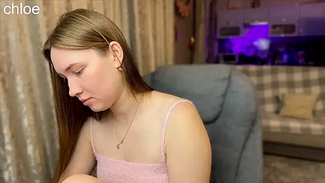 Snapshot of ChloeMillerMeow chatting on 11/02/25, 11:07 ChloeMillerMeow online show from 11/02/25, 11:07