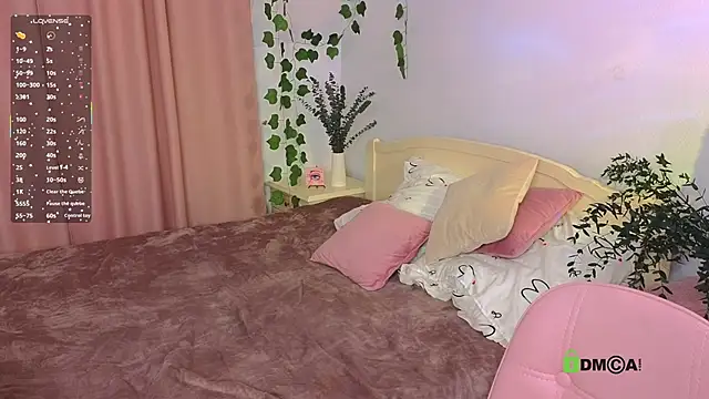 Snapshot of SquirtBabee chatting on 10/11/25, 04:05 SquirtBabee online show from 10/11/25, 04:05