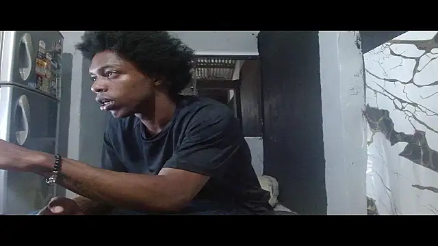 Larry-n-clouds online show from 07/01/26, 12:01