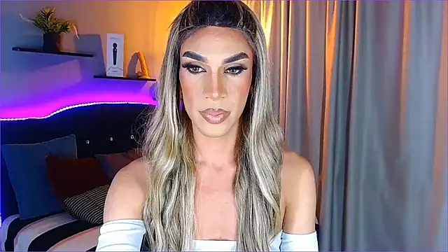 camila hootie online show from 01/21/25, 03:37