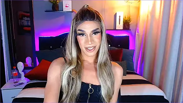 camila hootie online show from 01/23/25, 08:25