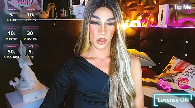 camila hootie online show from 02/10/25, 07:47