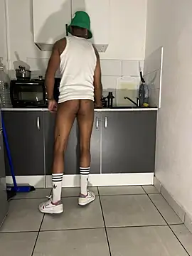 Snapshot of JaroDawg47 chatting on 01/14/25, 05:23 JaroDawg47 online show from 01/14/25, 05:23