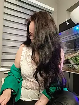 CamilleDesire online show from 11/23/25, 05:02