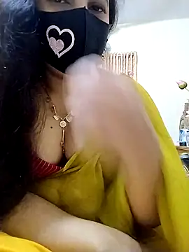 Snapshot of Ameera19 chatting on 03/08/25, 07:53 Ameera19 online show from 03/08/25, 07:53